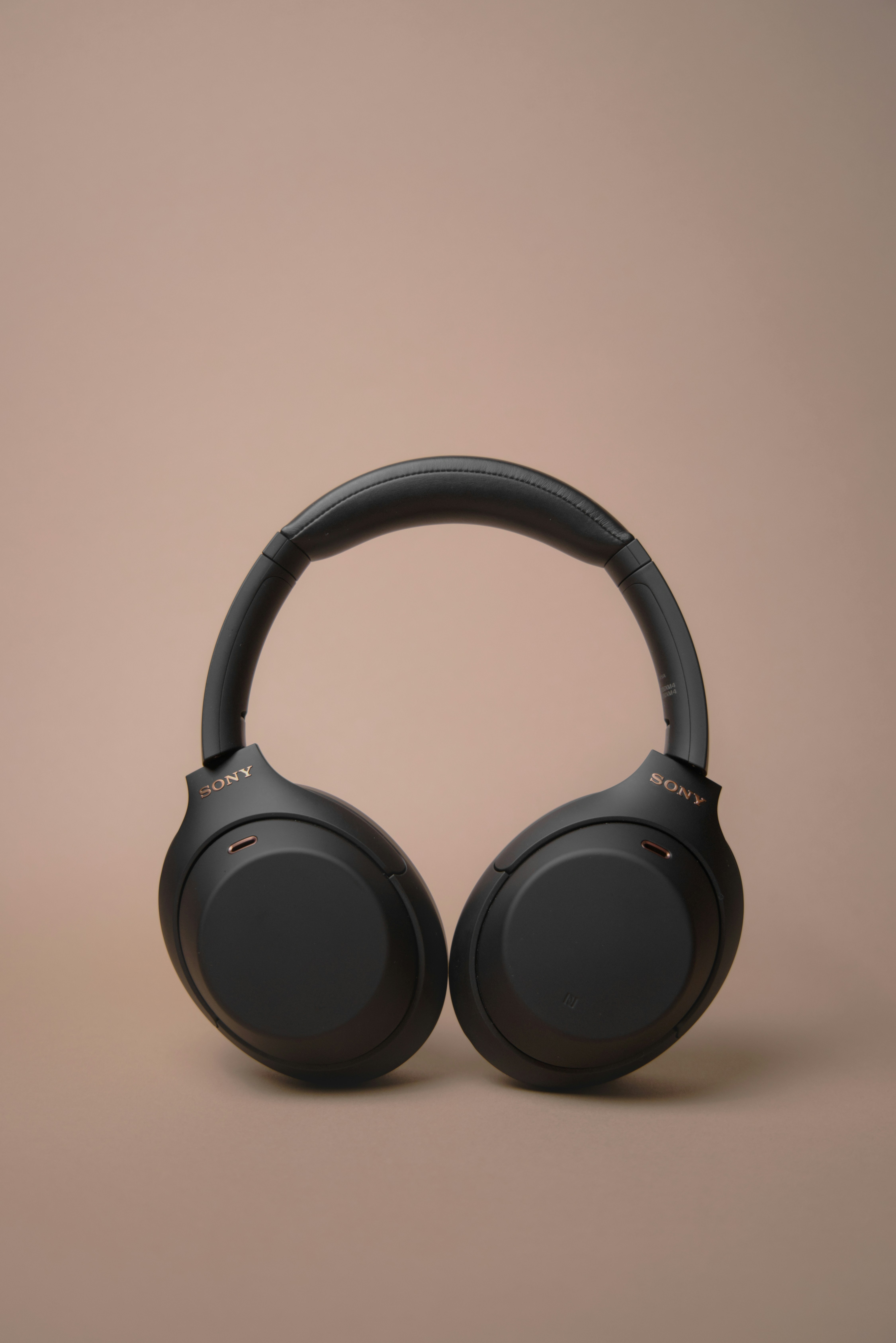 Sony WH-1000XM5 Wireless Bluetooth Noise Cancelling Headphones image 1